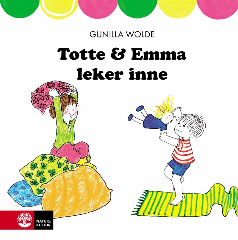 Totte och Emma leker inne